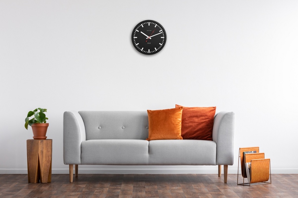 How to Choose the Perfect Clock for Your Space